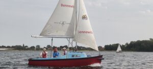 Segeln lernen in Heiligenhafen: Mein Abenteuer in der Segelschule Bennewitz